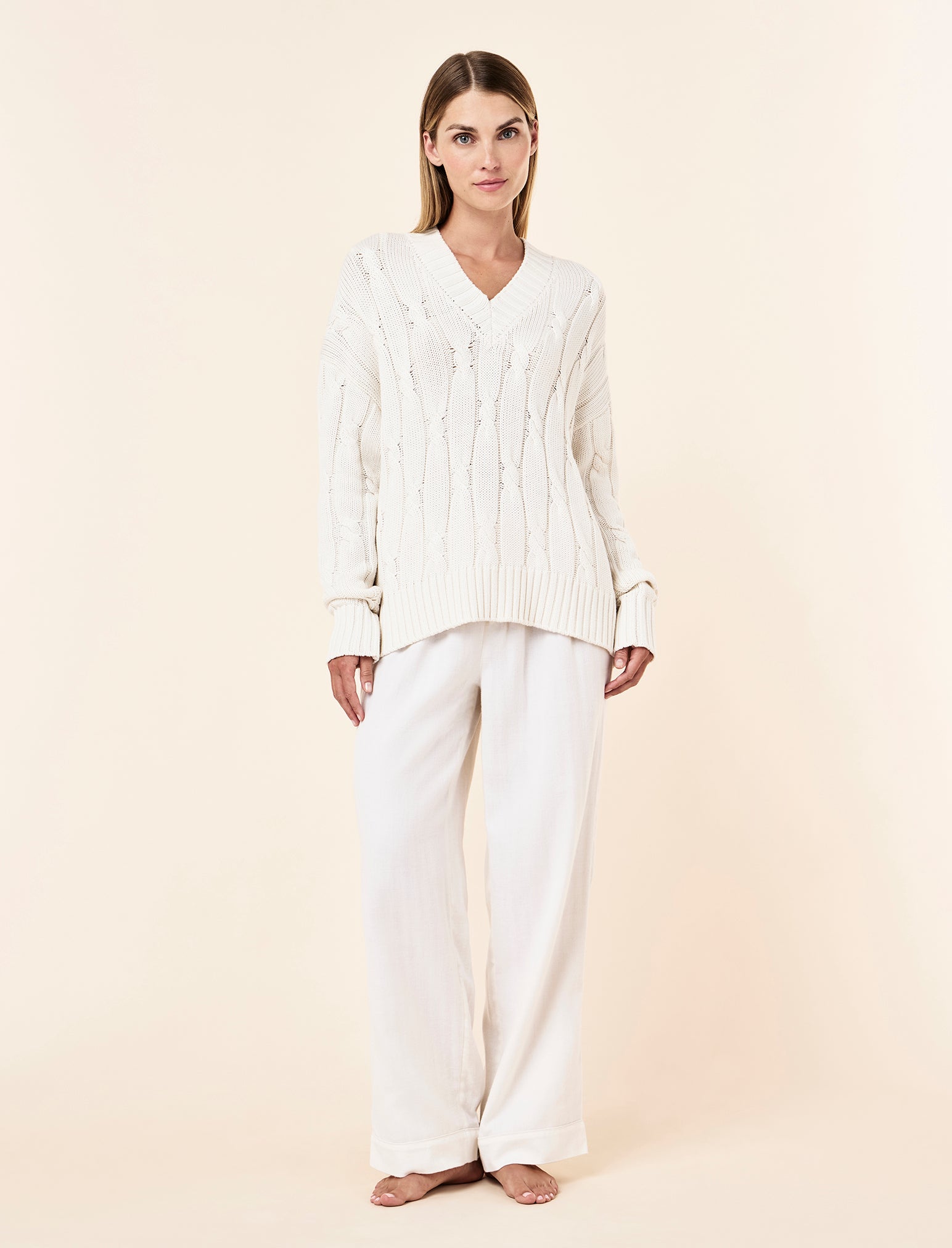 Cotton Cashmere Cable V-Neck Jumper