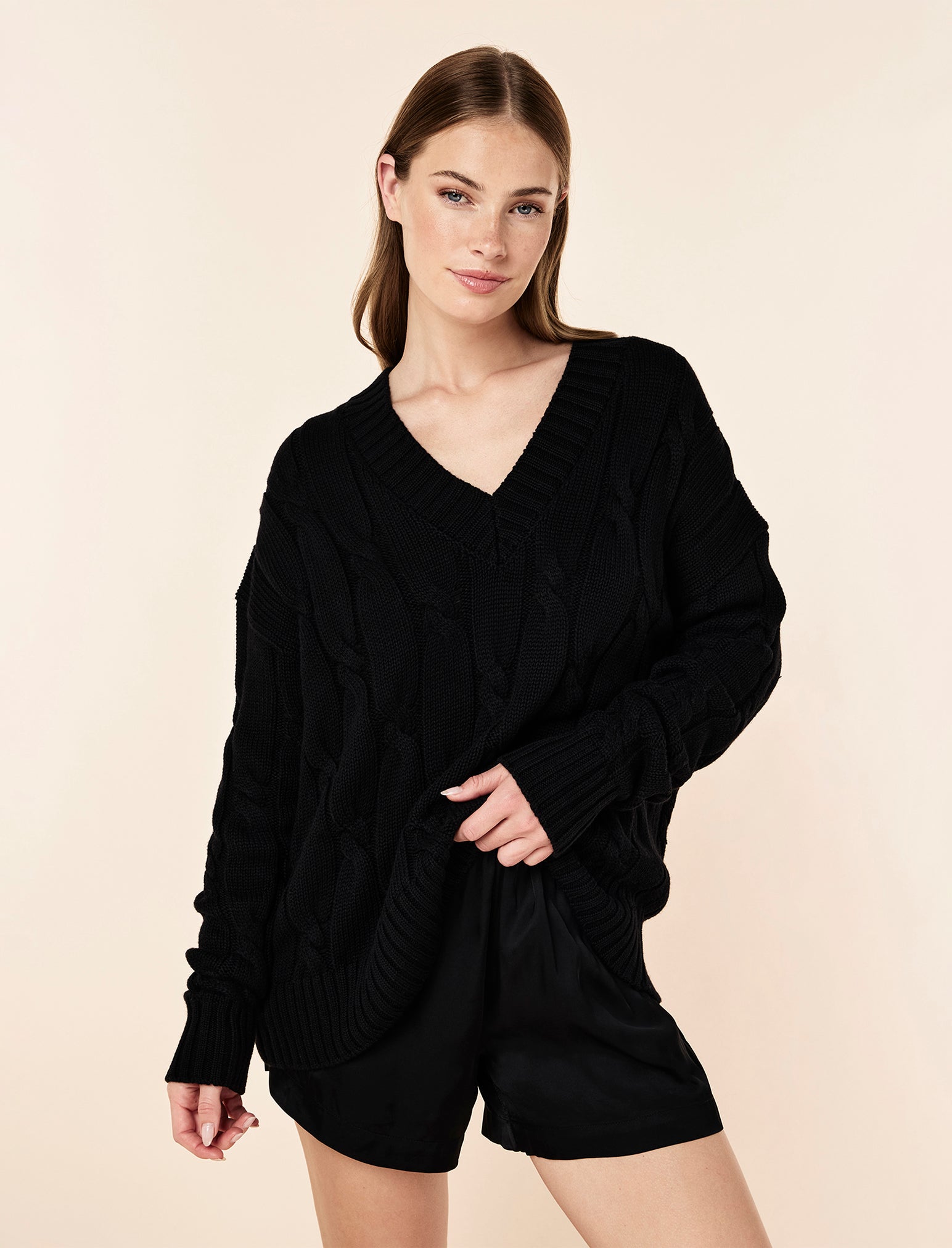 Cotton Cashmere Cable V Nk Jumper