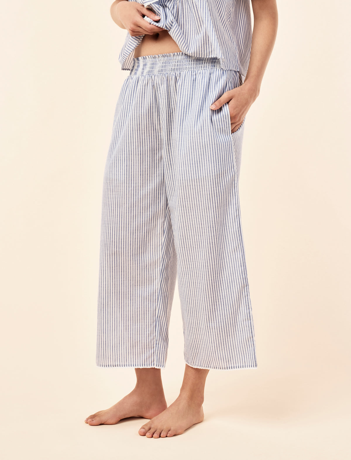 Sakura wearing the Elani Cotton Crop Pant
[model: Sakura wears size S |  Height: 173cm/ 5’8” | Bust: 81cm | Waist: 64cm | Hips: 89cm]