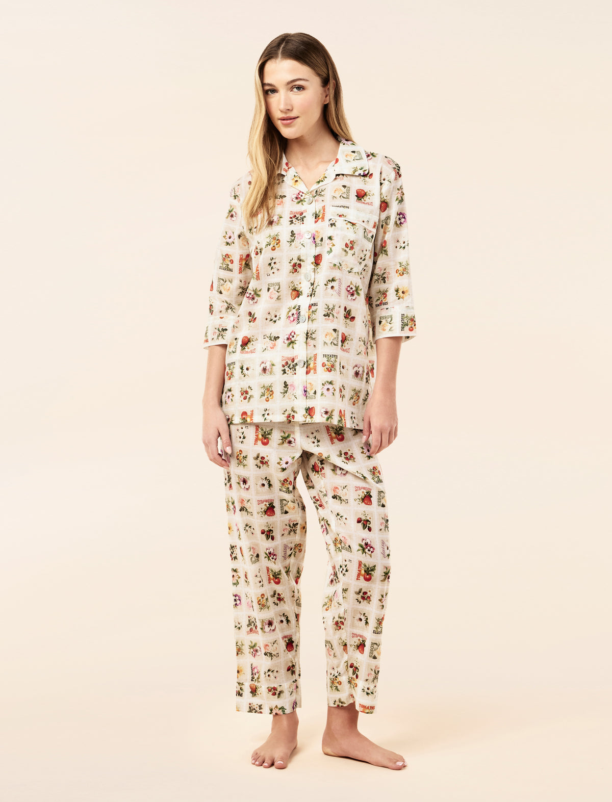 Yasmin wearing the Blooms Crop PJ Set
[model: Yasmin wears size S |  Height: 174m
/ 5’7” | Bust: 82cm | Waist: 63cm | Hips: 92cm]